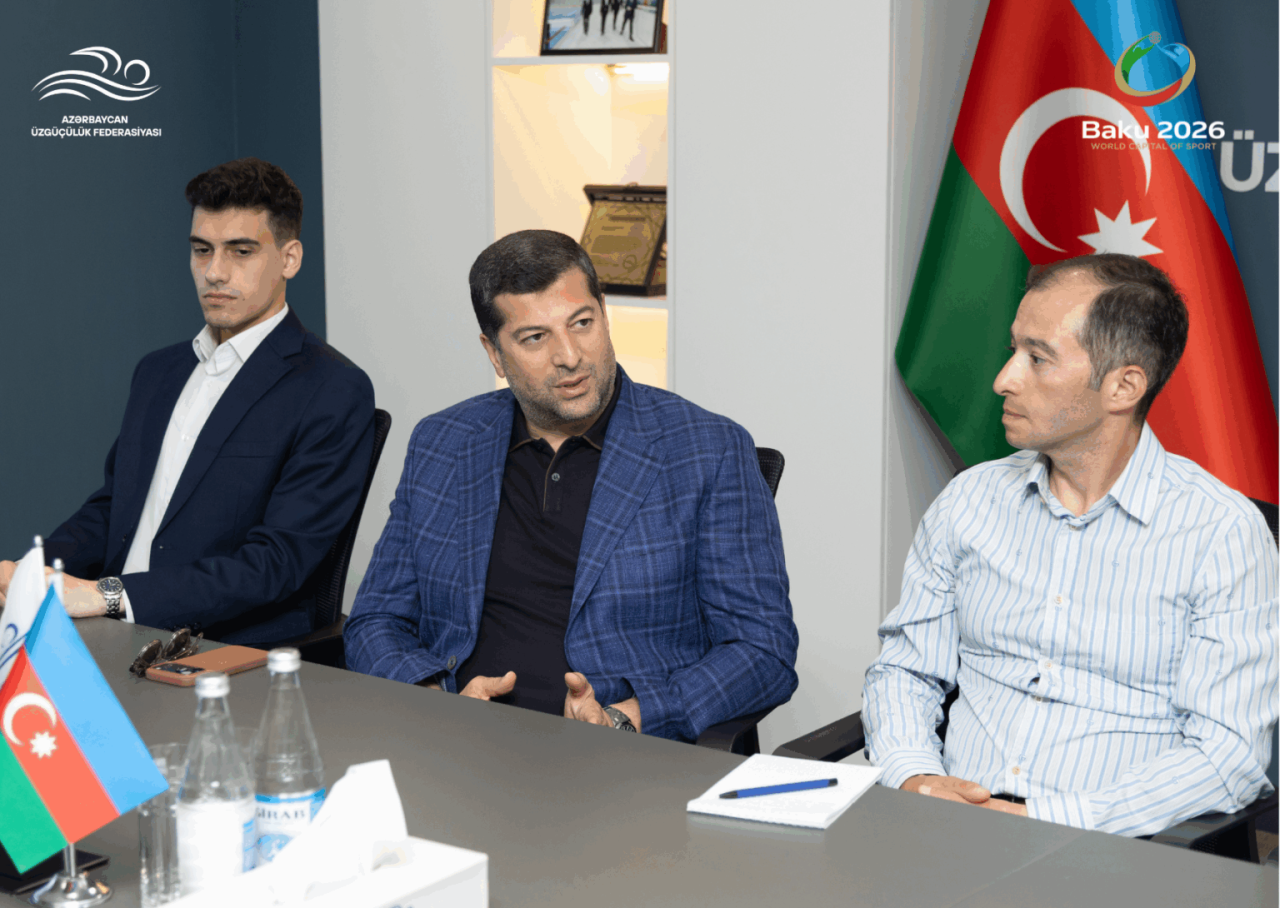 Vitse-prezident üzgüçülük üzrə milli komanda ilə görüşüb - FOTO