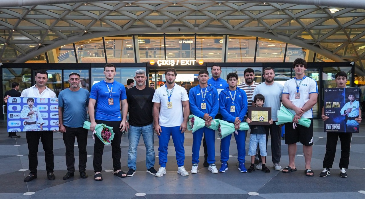 Avropa çempionatında uğurla çıxış edən cüdoçularımız Vətənə qayıdıblar