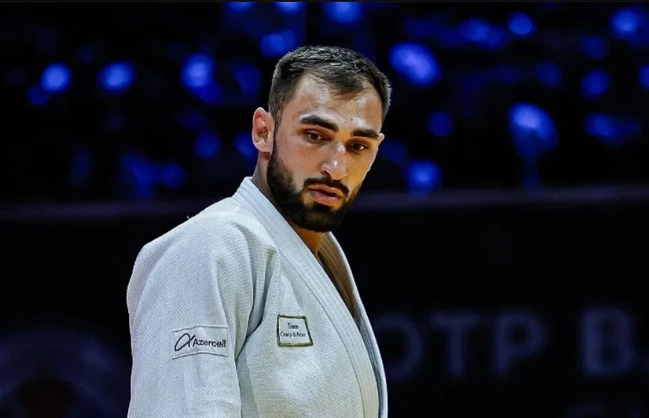 Olimpiya çempionumuz dünya çempionatına qələbə ilə başladı