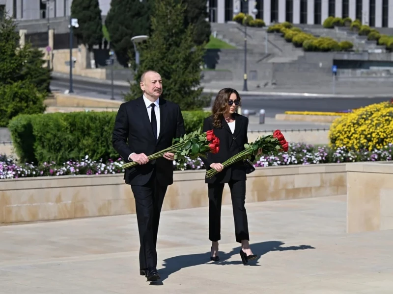 Faşizm üzərində Qələbə uğrunda mübarizədə həlak olan Azərbaycan övladlarının xatirəsi ehtiramla anılıb&nbsp;
