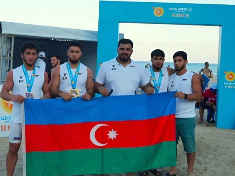 Çimərlik güləşçilərimizdən bir dəst medal 