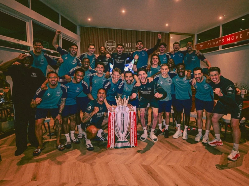 \"Arsenal\" 22 il sonra Premyer Liqa çempionu oldu 