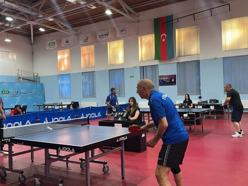 Veteran stolüstü tennisçilərin Azərbaycan çempionatı keçirilir