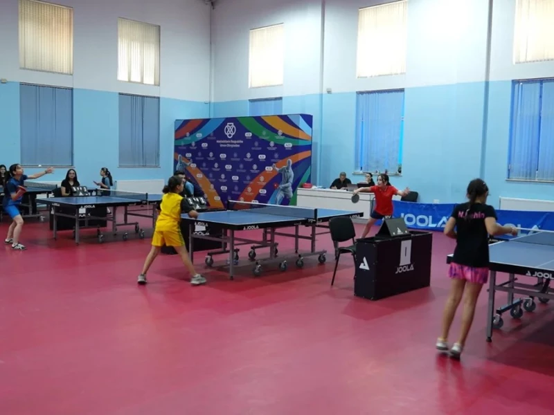 Stolüstü tennisçilər respublika birinciliyində yarışırlar 
