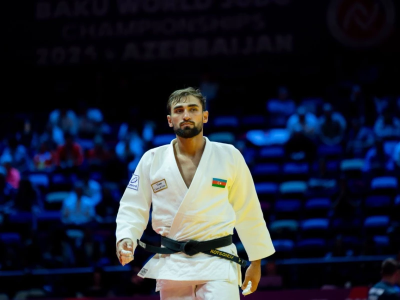 Zelim Kotsoyev dünya çempionatında mübarizəni dayandırdı