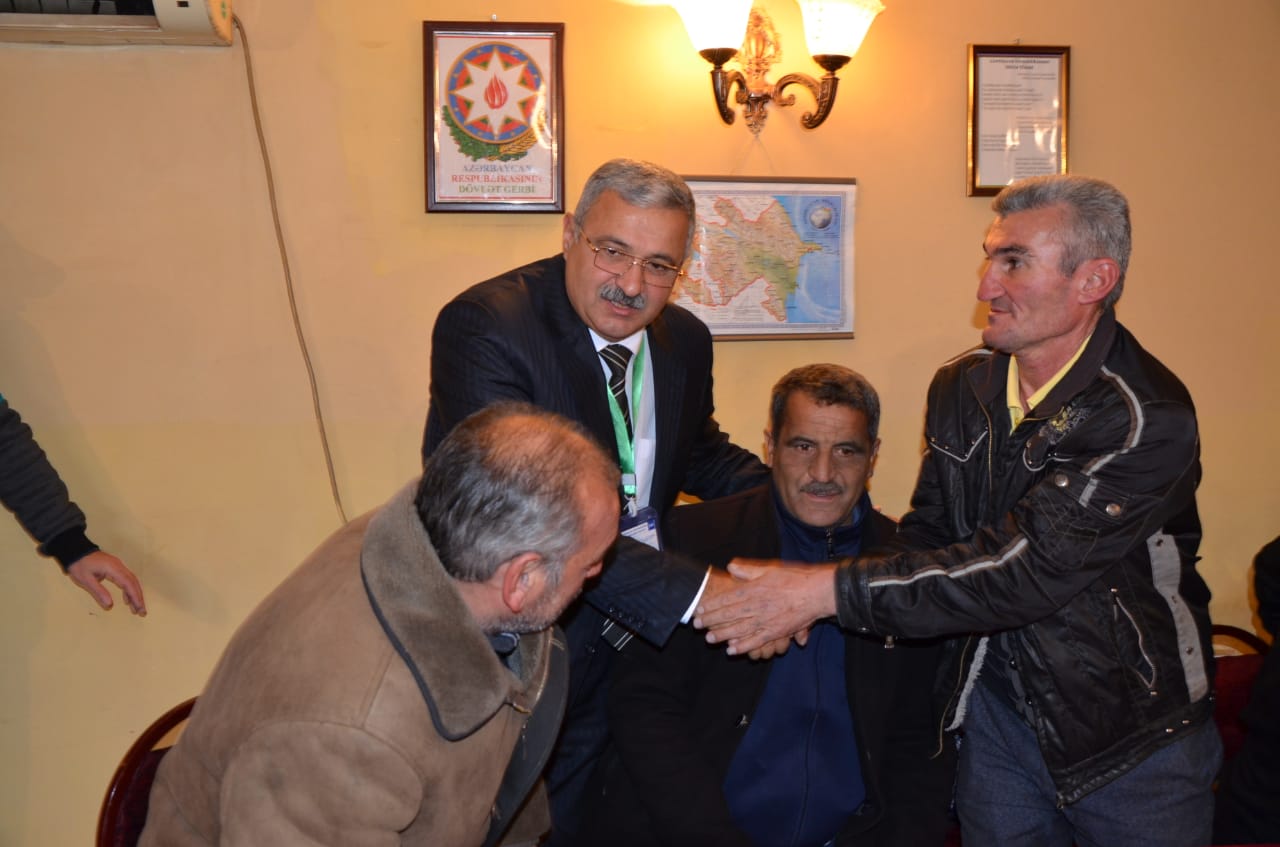 DEPUTATLIĞA NAMİZƏD MURAD FƏRZƏLİYEV SEÇİCİLƏRLƏ HƏR GÜN ƏN AZI 3 KÜTLƏVİ GÖRÜŞ KEÇİRİR 