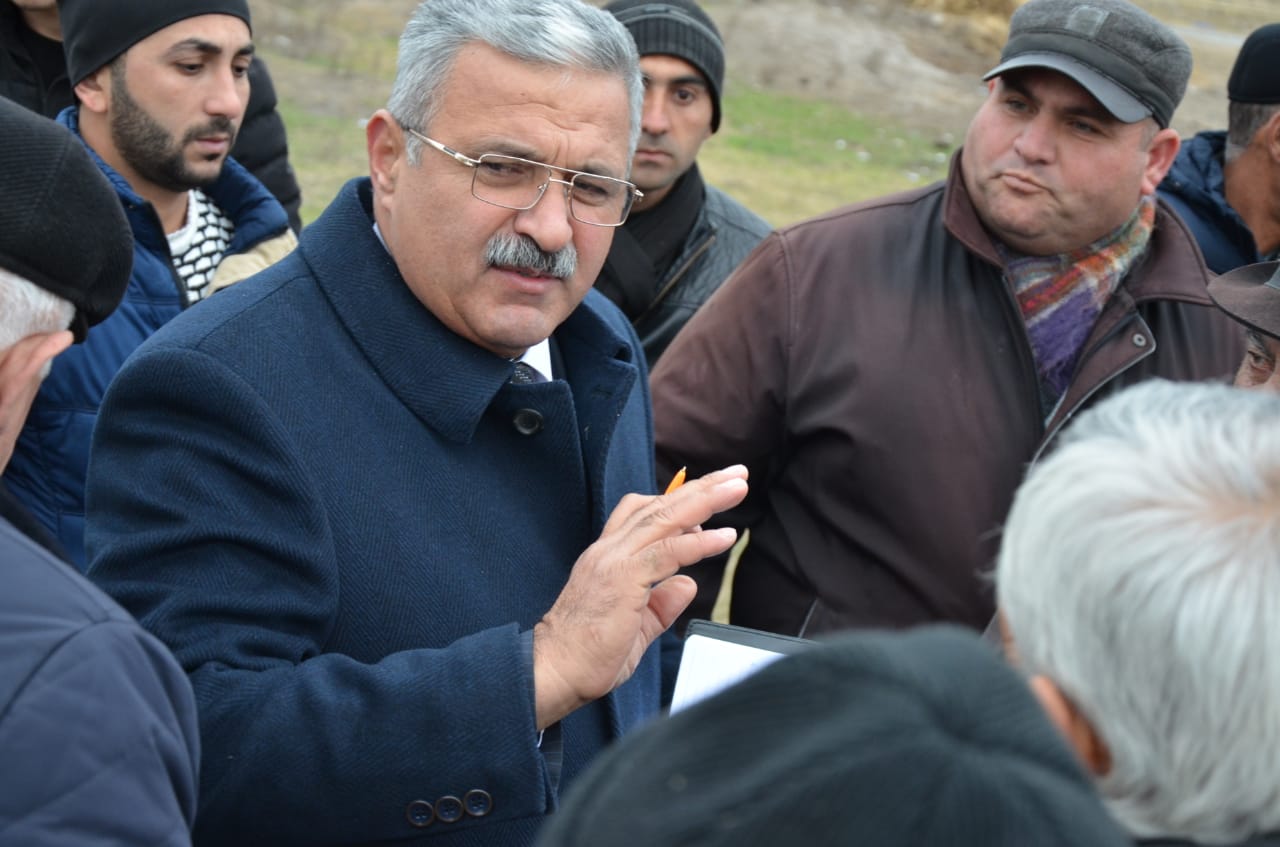 DEPUTATLIĞA NAMİZƏD MURAD FƏRZƏLİYEV BİR GÜNDƏ 4 YAŞAYIŞ MƏNTƏQƏSİNDƏ SEÇİCİLƏRLƏ KÜTLƏVİ VƏ FƏRDİ GÖRÜŞLƏR KEÇİRDİ