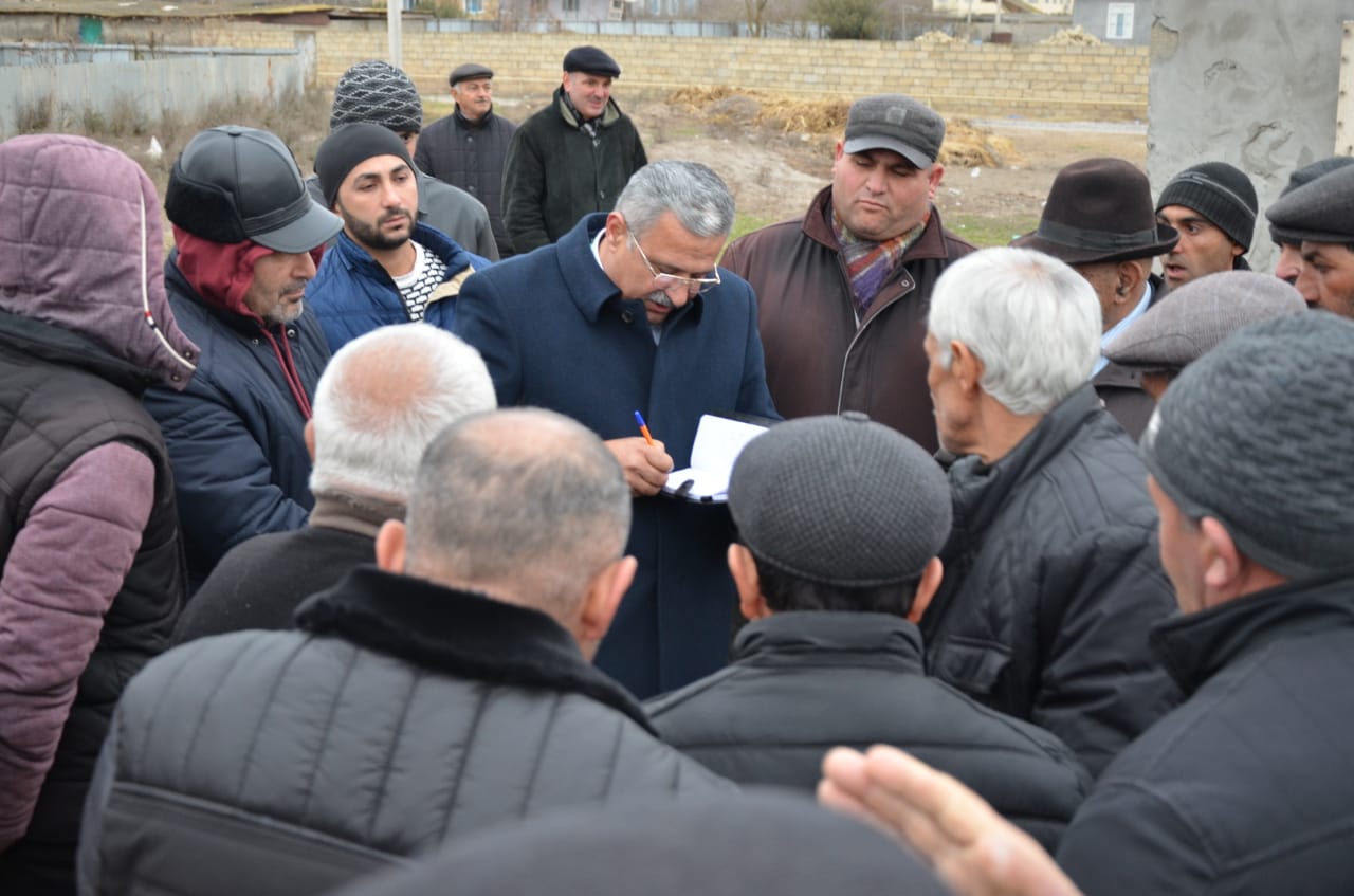 DEPUTATLIĞA NAMİZƏD MURAD FƏRZƏLİYEV BİR GÜNDƏ 4 YAŞAYIŞ MƏNTƏQƏSİNDƏ SEÇİCİLƏRLƏ KÜTLƏVİ VƏ FƏRDİ GÖRÜŞLƏR KEÇİRDİ