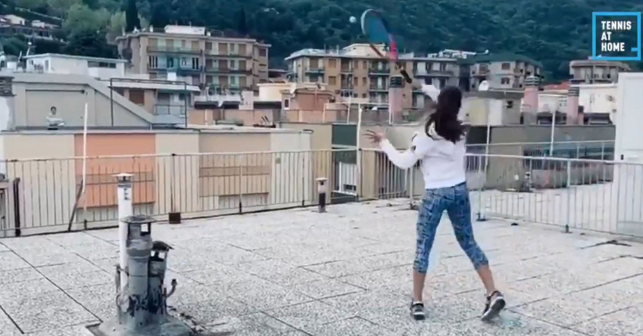 Damdan dama tennis partiyası