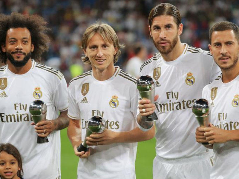 "Kral klubu" ulduzlarını komandadan göndərir