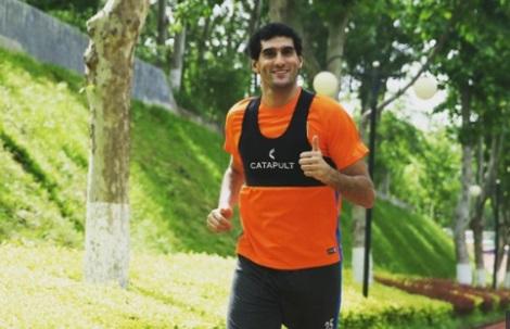 Belçikalı futbolçu Çində virusa qalib gəldi