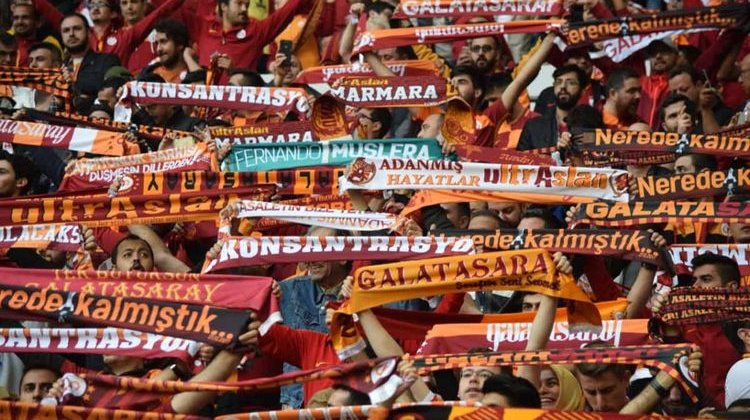 Dünyanın ən sadiq azarkeşləri