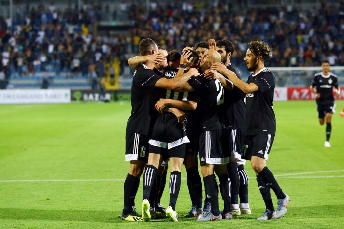 "Qarabağ" bir sıra futbolçularla yollarını ayırdı