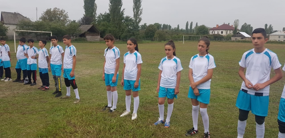 Balakəndə &ldquo;Kəndlərdə idmanı inkişaf etdirək&rdquo; layihəsi üzrə tədbir keçirilib