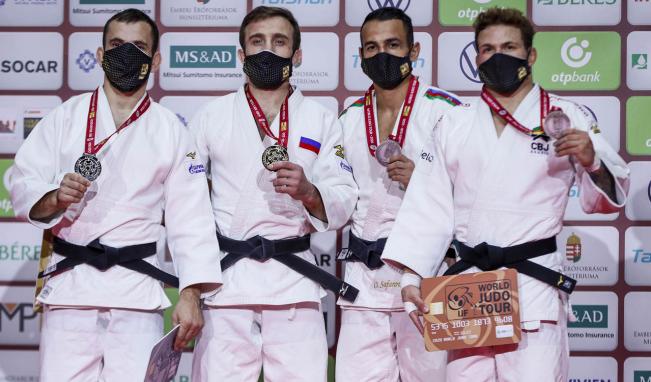  “Böyük dəbilqə” turnirində komandamız ilk medalını qazanıb