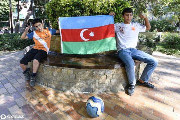 UŞAQLARIN QƏLƏBƏ SEVİNCİ - Foto
