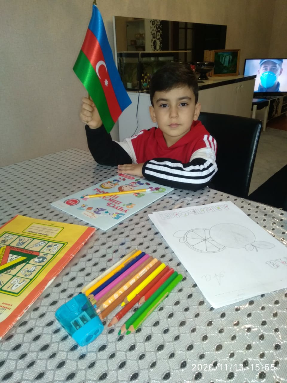 UŞAQLARIN QƏLƏBƏ SEVİNCİ - Foto