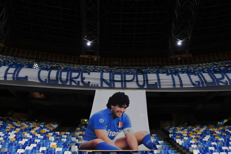"Napoli"nin stadionuna əfsanəvi kapitanın adı verildi