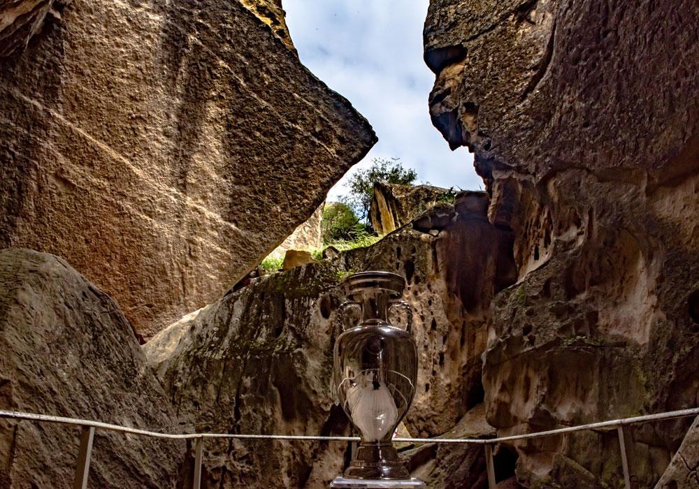 &ldquo;Anri Delone&rdquo; Bakını gəzir &ndash; FOTO