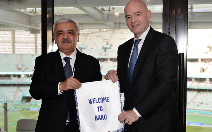 Rövnəq Abdullayev FIFA prezidenti ilə görüşüb