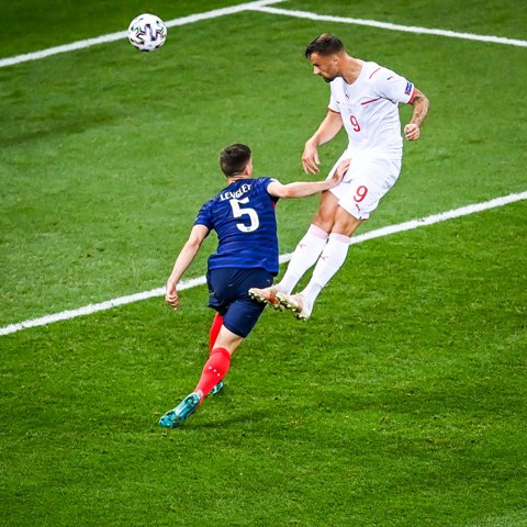 &laquo;Bankirlər&raquo; &laquo;üçrənglilər&raquo;i Parisə yola saldı &mdash; Fotoreportaj