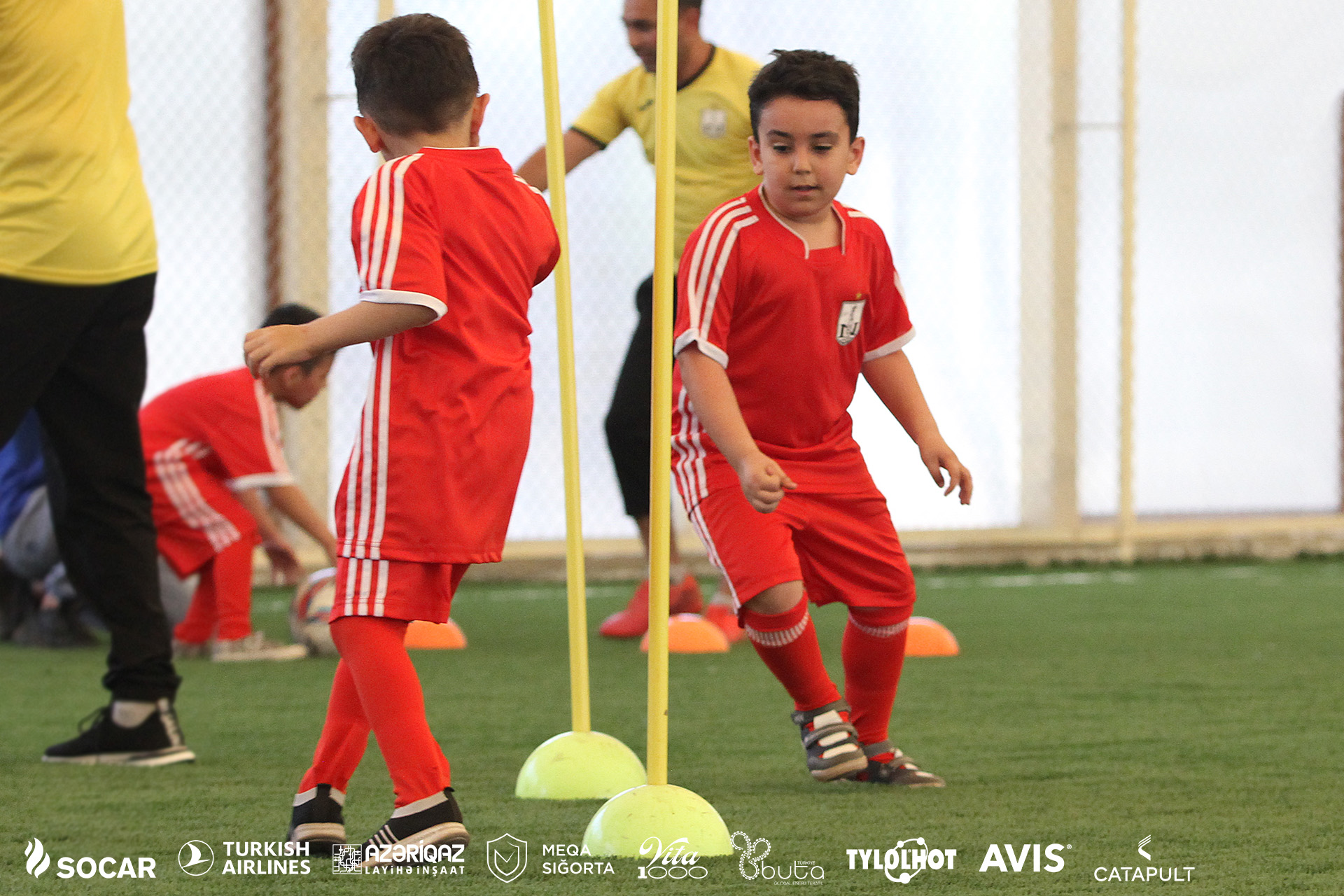 &ldquo;Neftçi&rdquo; uşaqları yay düşərgəsinə topladı