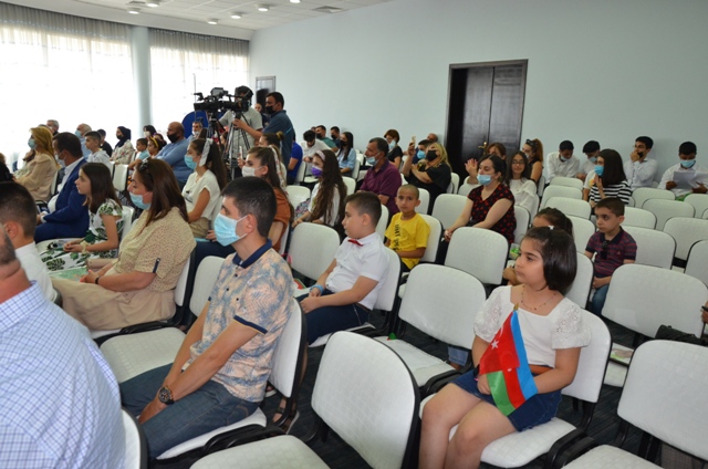 &ldquo;İdman və ədalətli oyunlar&rdquo; mövzusunda rəsm müsabiqəsinin qaliblərinin mükafatlandırılma mərasimi keçirilib - FOTO