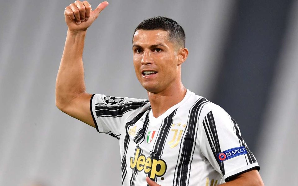 Ronaldo instaqramdan nə qədər qazanır?