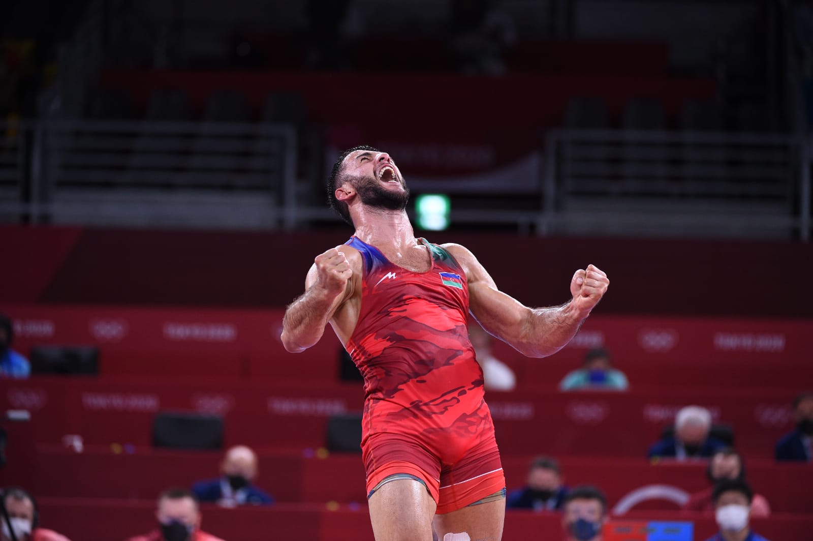 Güləşçimiz erməni idmançıya qalib gələrək Tokio-2020-nin bürünc medalına sahib çıxdı &mdash; FOTO