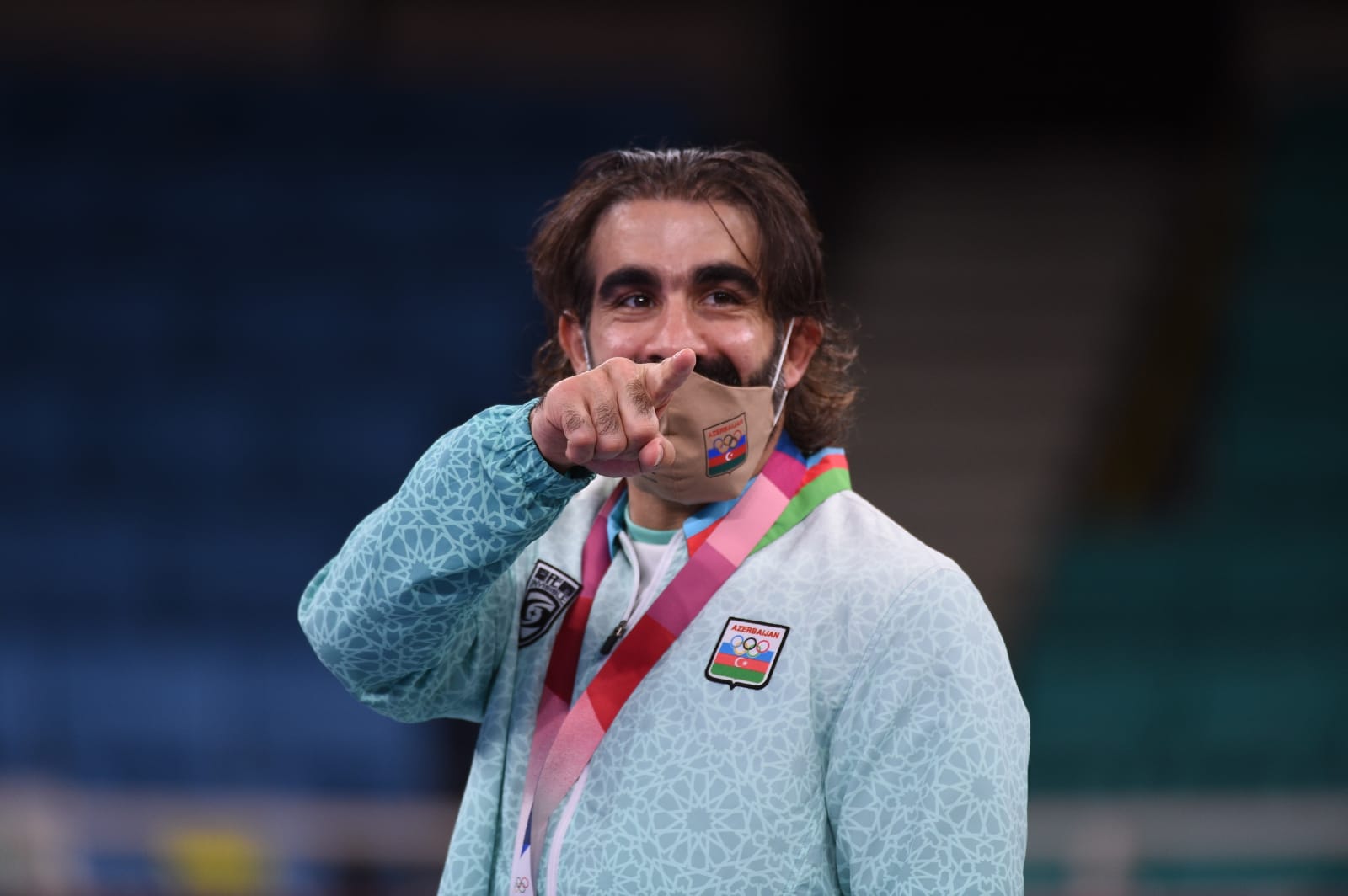 Rafael Ağayevə Tokio-2020-nin gümüş medalı təqdim edildi - FOTO