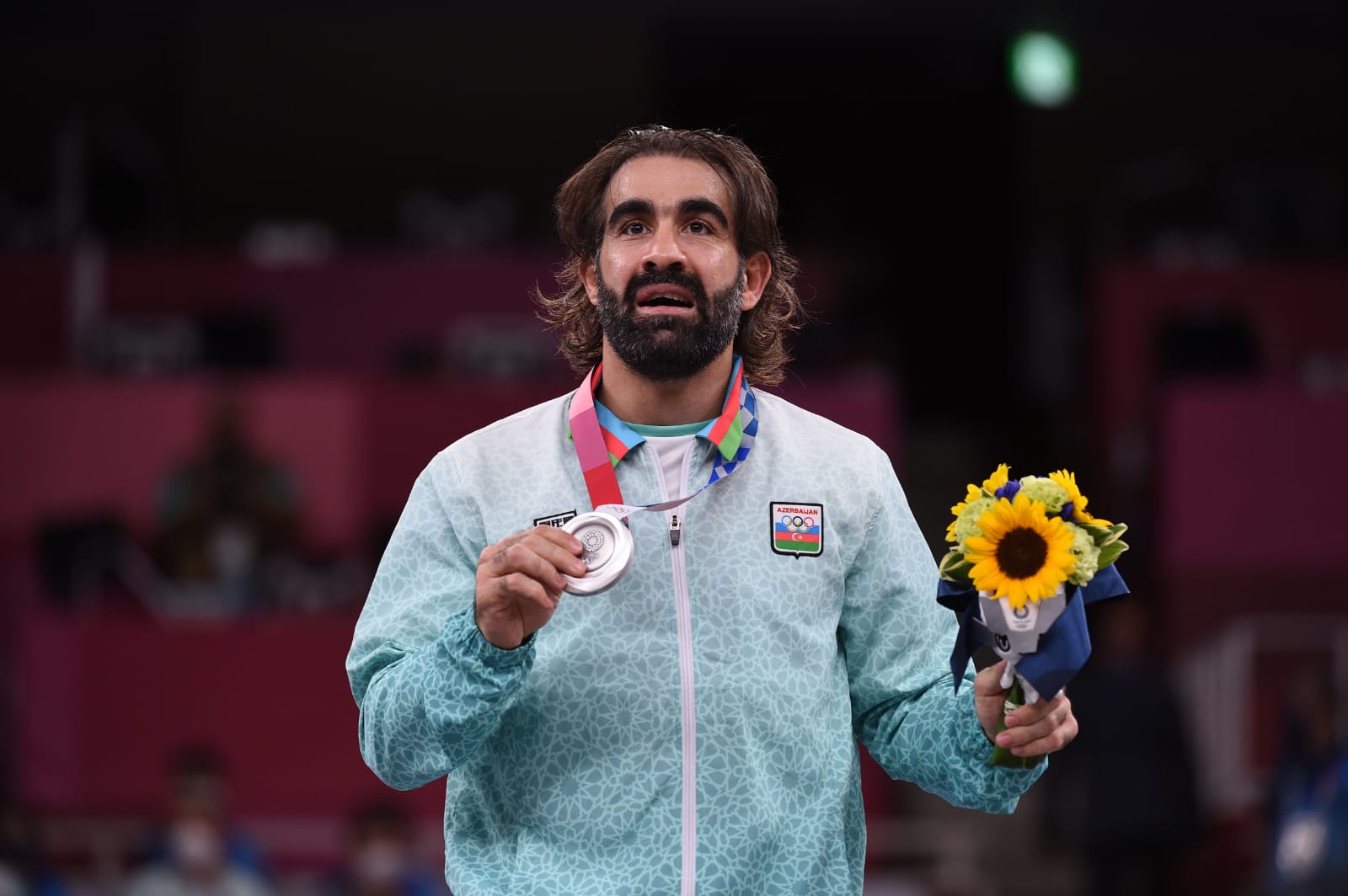 Rafael Ağayevə Tokio-2020-nin gümüş medalı təqdim edildi - FOTO