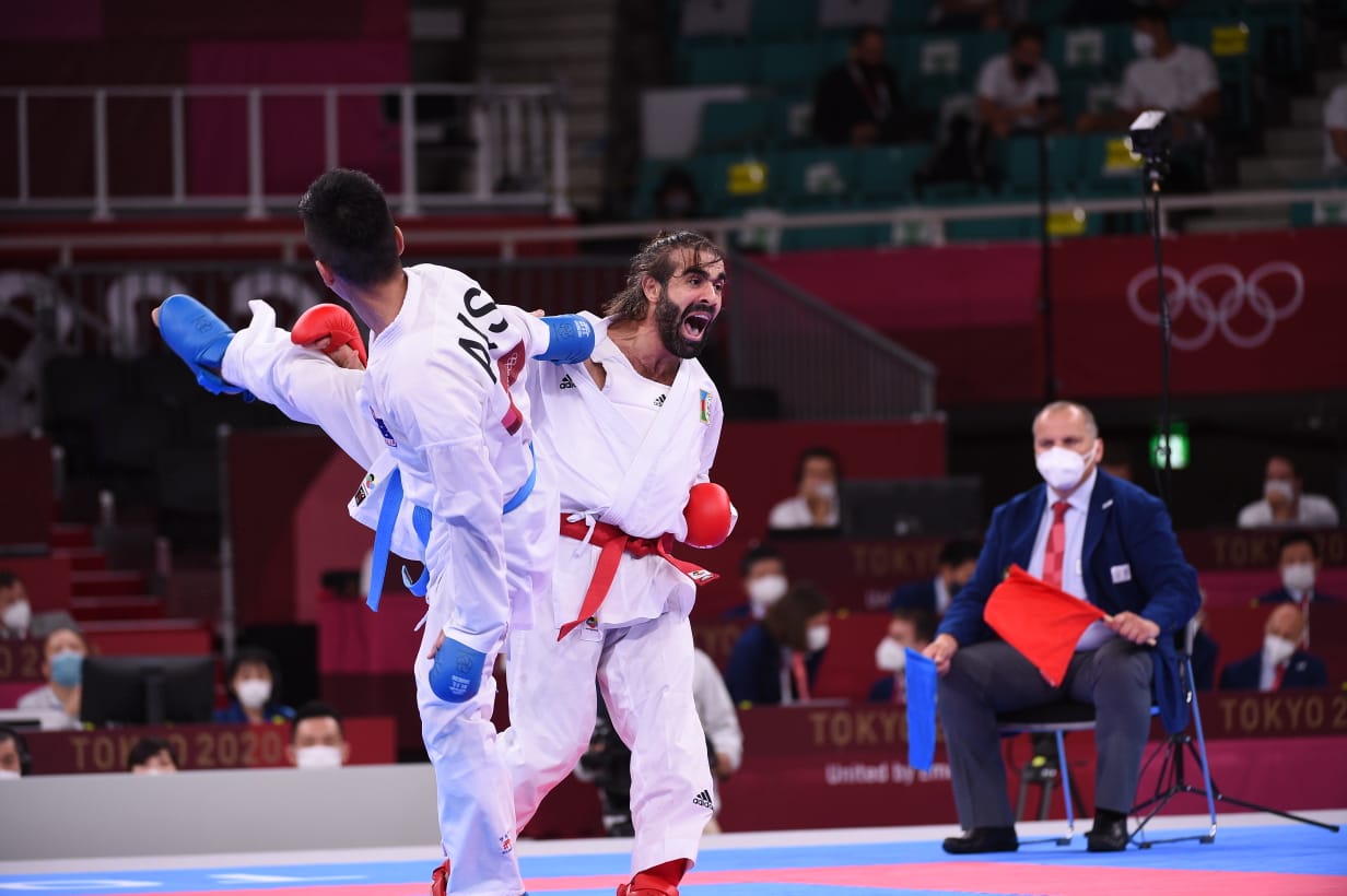 Rafael Ağayev Tokio-2020-nin gümüş medalına sahib çıxdı&nbsp;- FOTO