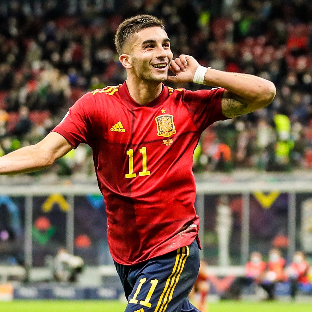 İspaniya yığması finalda - Foto