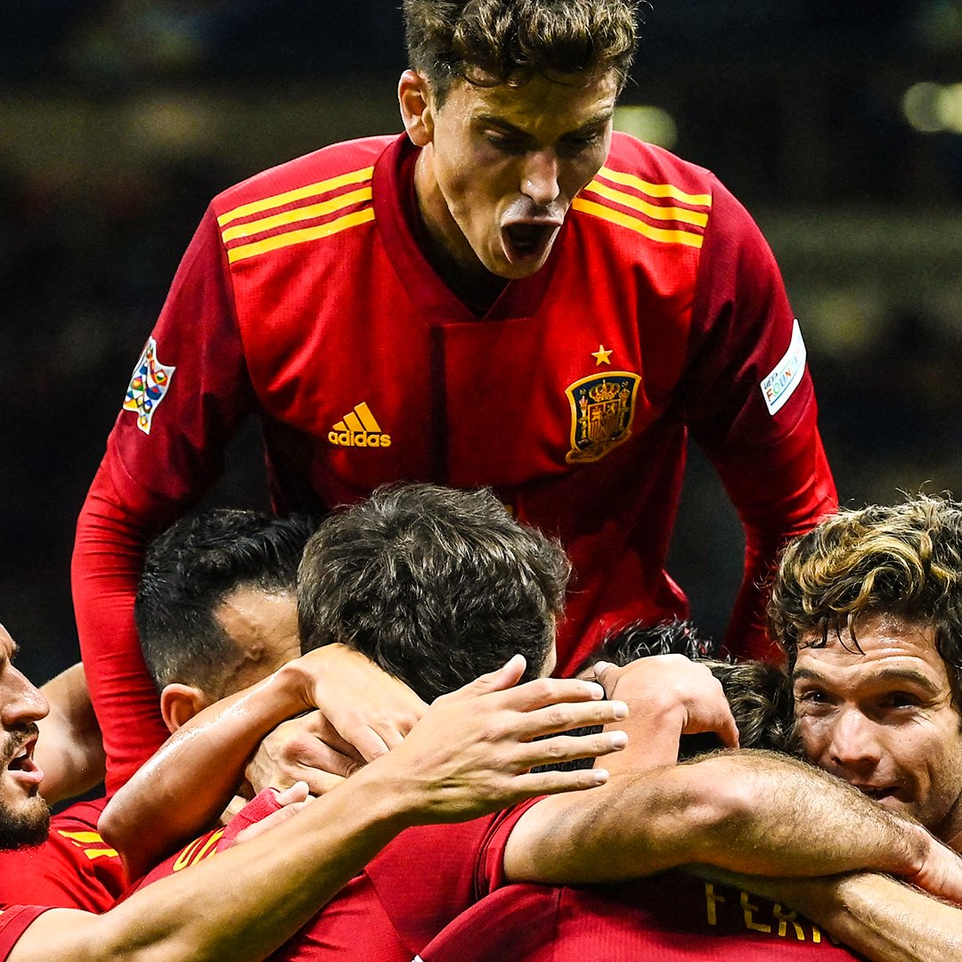 İspaniya yığması finalda - Foto