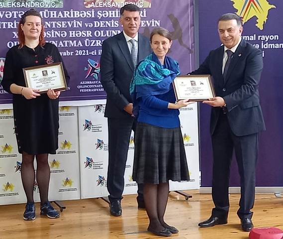 Qılıncoynatma yarışının qalibləri müəyyənləşib