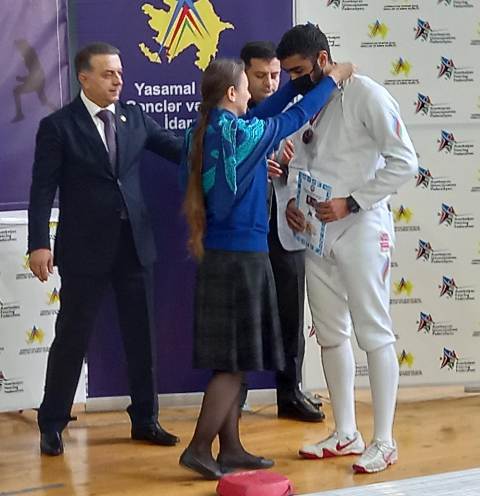 Qılıncoynatma yarışının qalibləri müəyyənləşib