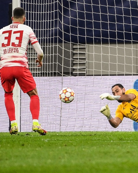 Çempionlar Liqası: Favoritlər &laquo;Şerif&raquo;i endirdilər