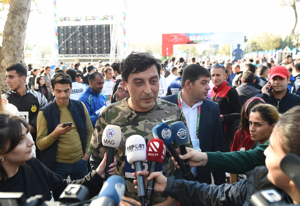 “Qürurla irəli” şüarı ilə “Qələbə qaçışı”
