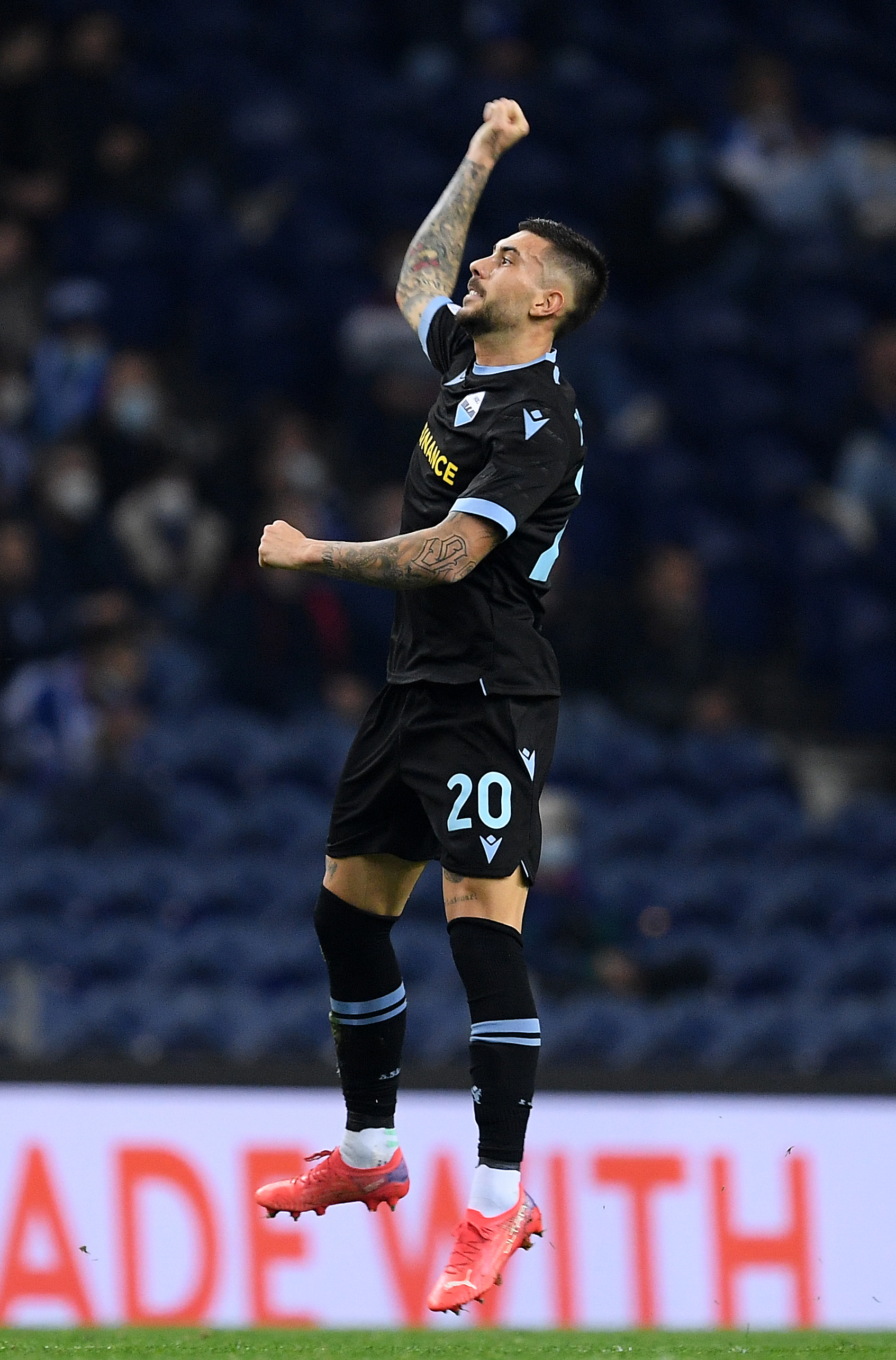 Avropa Liqası: Pley-off mərhələsinin ilk oyunlarına yekun vuruldu - FOTO