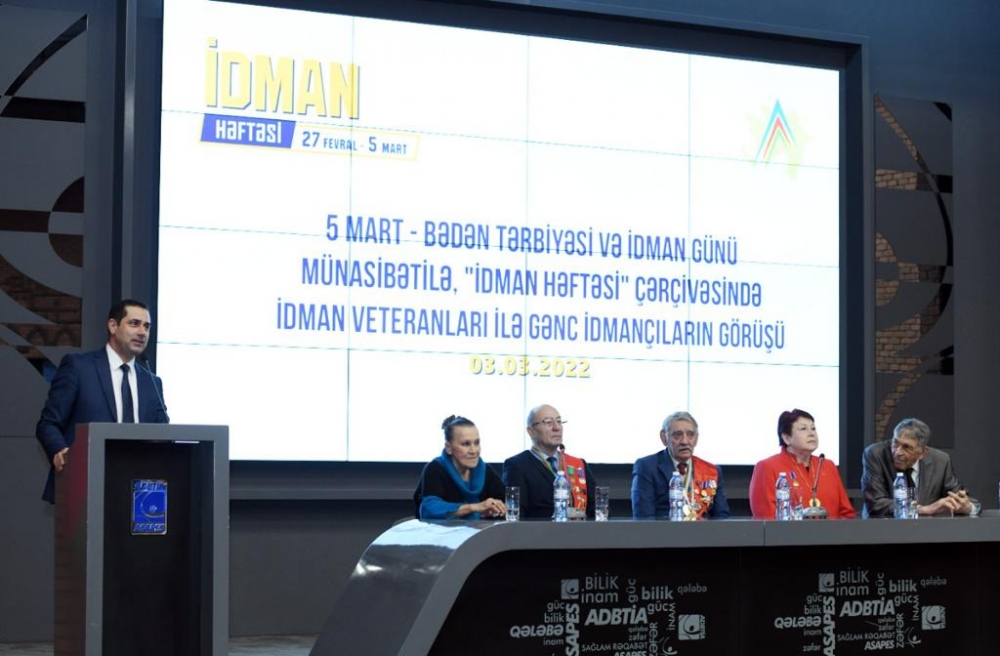 Veteranlar gənclərlə görüşdülər