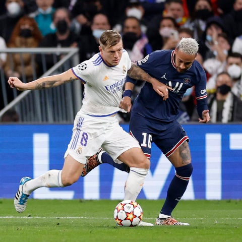 &laquo;Santyaqo Beranbeu&raquo;da &laquo;Benzema tamaşası&raquo; - FOTO