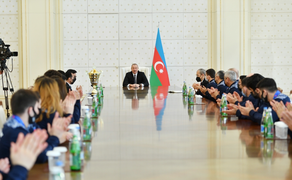 Prezident İlham Əliyev Bolqarıstanda keçirilmiş güləş üzrə 7-ci Avropa çempionatının iştirakçılarını qəbul edib