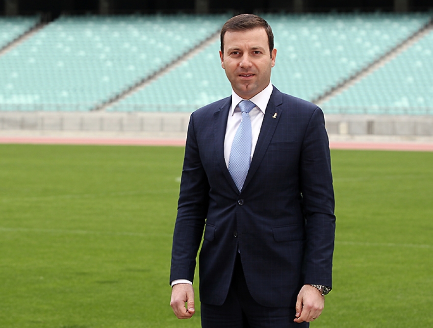 Elxan Məmmədov Parisdə işləyəcək