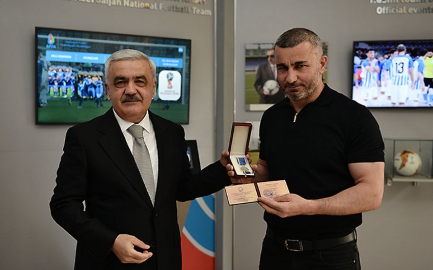 Qurban Qurbanova &ldquo;Şöhrət&rdquo; ordeni təqdim olunub