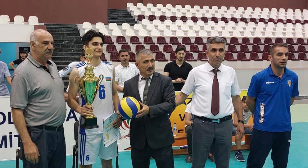 “Bakı” komandası 15 iyun - Milli Qurtuluş Gününə həsr olunmuş turnirin qalibi oldu 