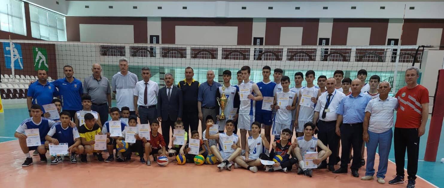 “Bakı” komandası 15 iyun - Milli Qurtuluş Gününə həsr olunmuş turnirin qalibi oldu 