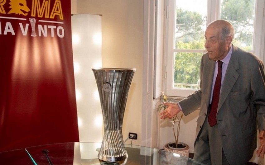 "Roma" 96 yaşlı azarkeşinə qeyri-adi sürpriz edib