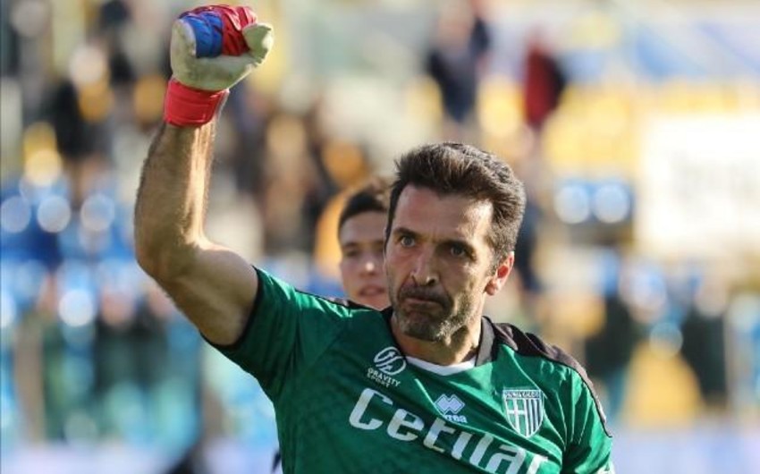 Buffon 55 yaşınadək oynamaq istəyir