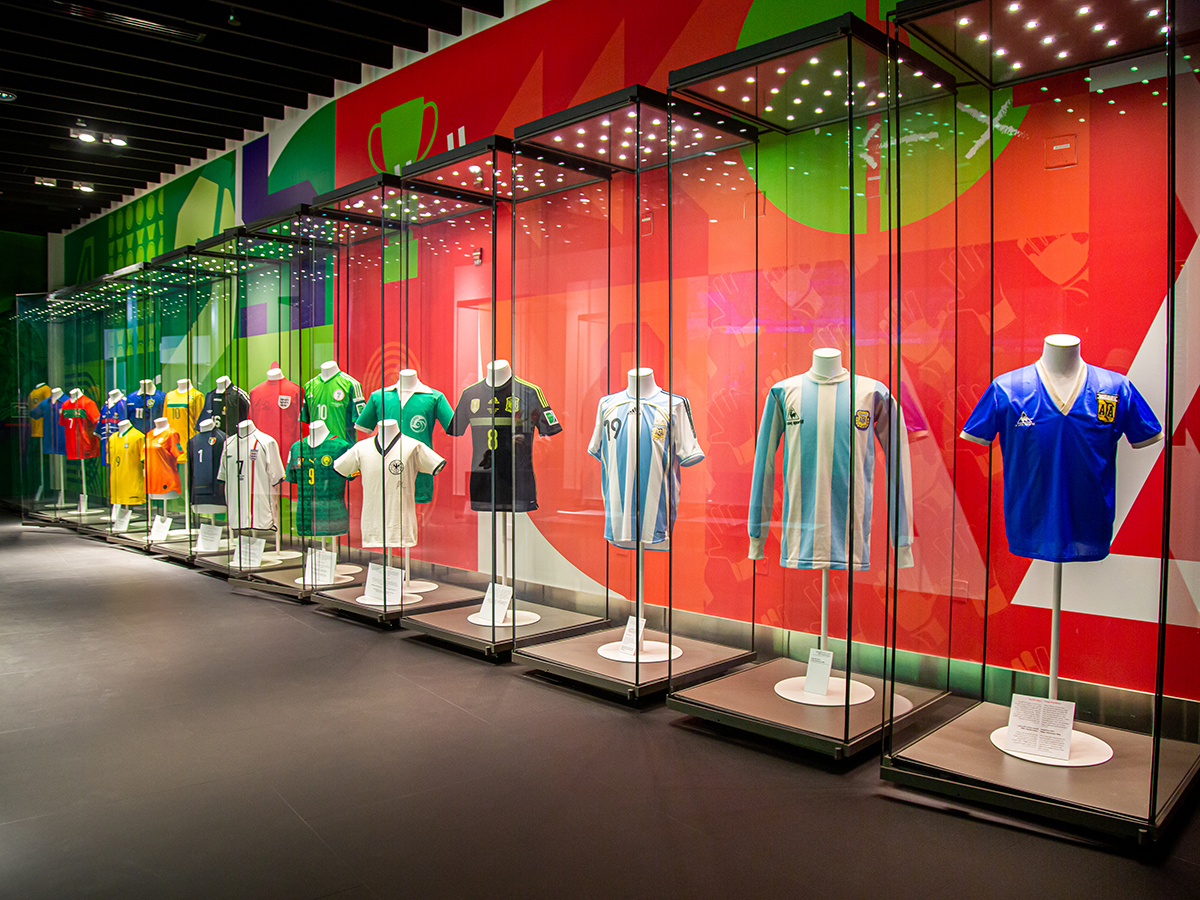 Dohada &laquo;Futbol dünyası&raquo; sərgisi açılıb&nbsp; - FOTO