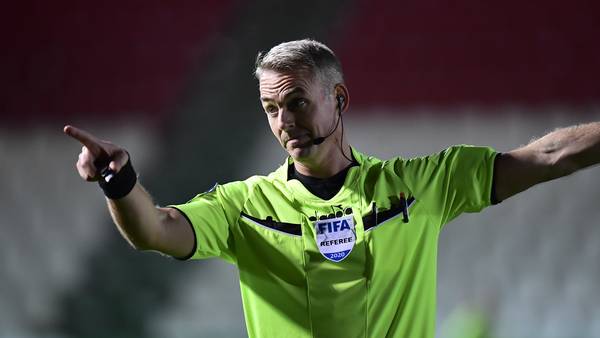 2 ildən sonra yenidən danimarkalı hakim